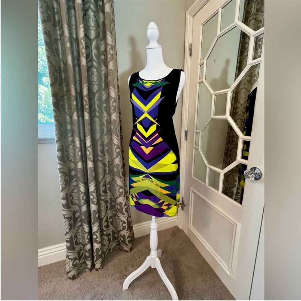 BCBG Geometric Pattern Sleeveless Geo-Print Sheath Dress - Black and Neon - Sz M